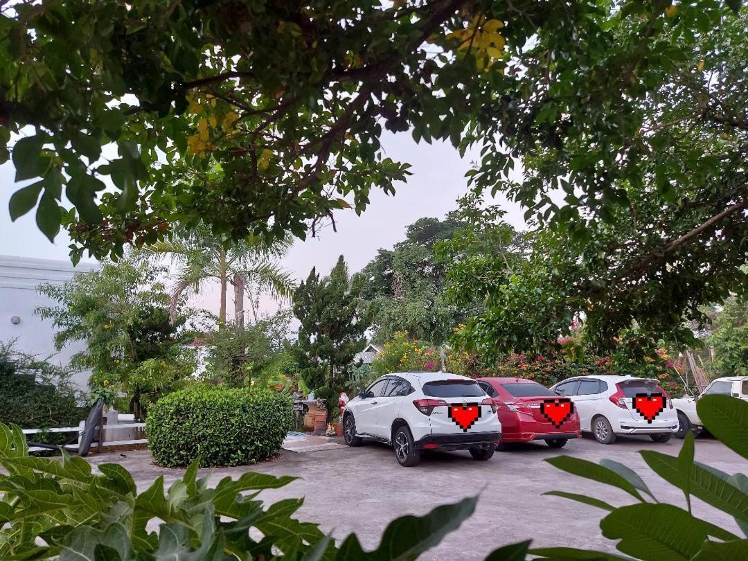 Scenic Riverside Resort Kamphaeng Phet Exterior foto